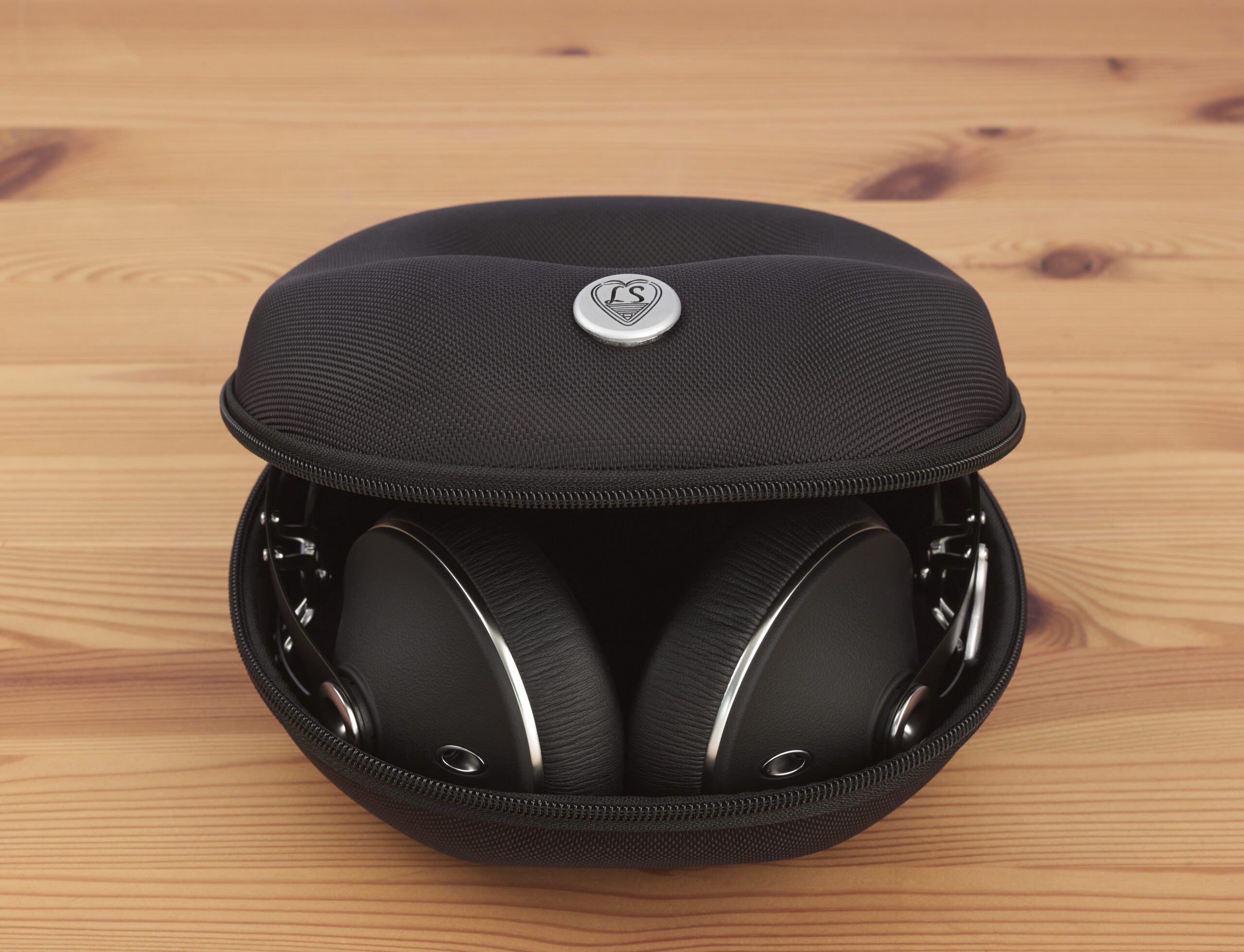 Lautsänger Journey, studio shot